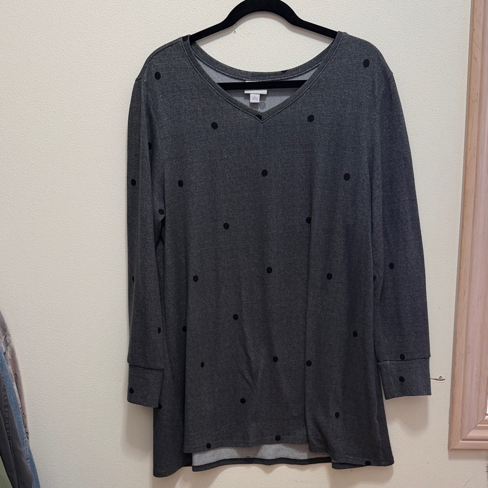 LuLaRoe Gray Long Sleeve Top with Black Dots